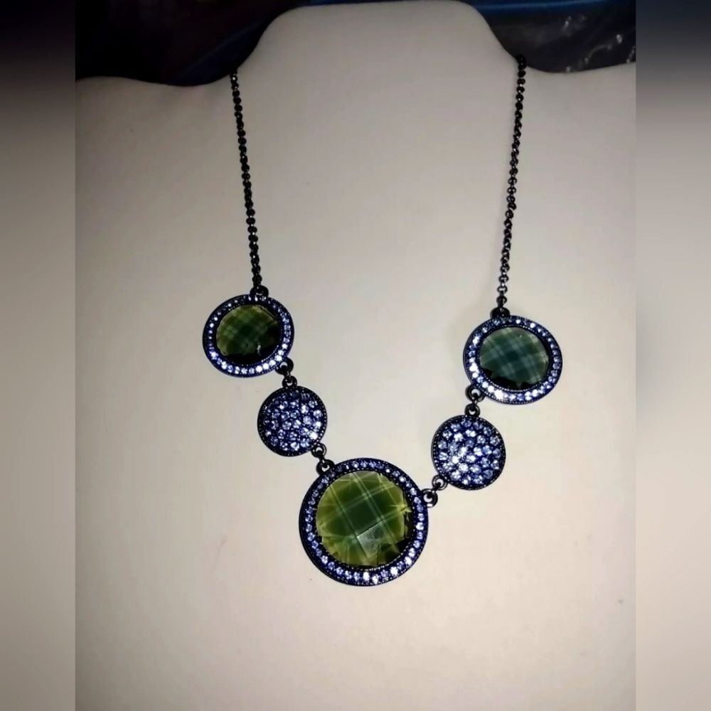 Vintage Crown Trifari Necklace Black And Blue 16" Pendant Charms Collar Necklace